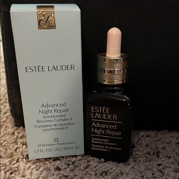 Estee Lauder- Best Seller!! - Advanced Night Repair Serum - 1.7 oz (full size) - Picture 1 of 1